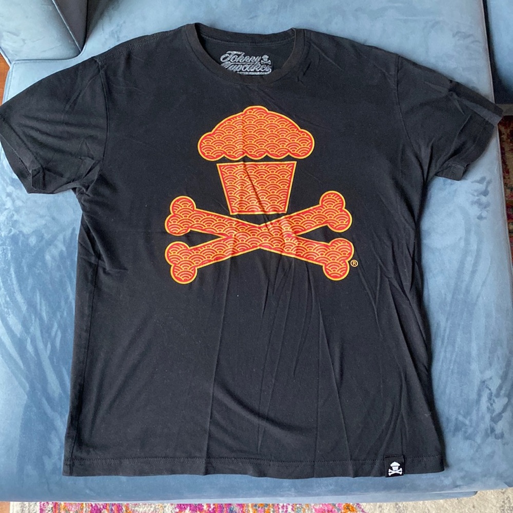 Johnny cupcakes tee shirt